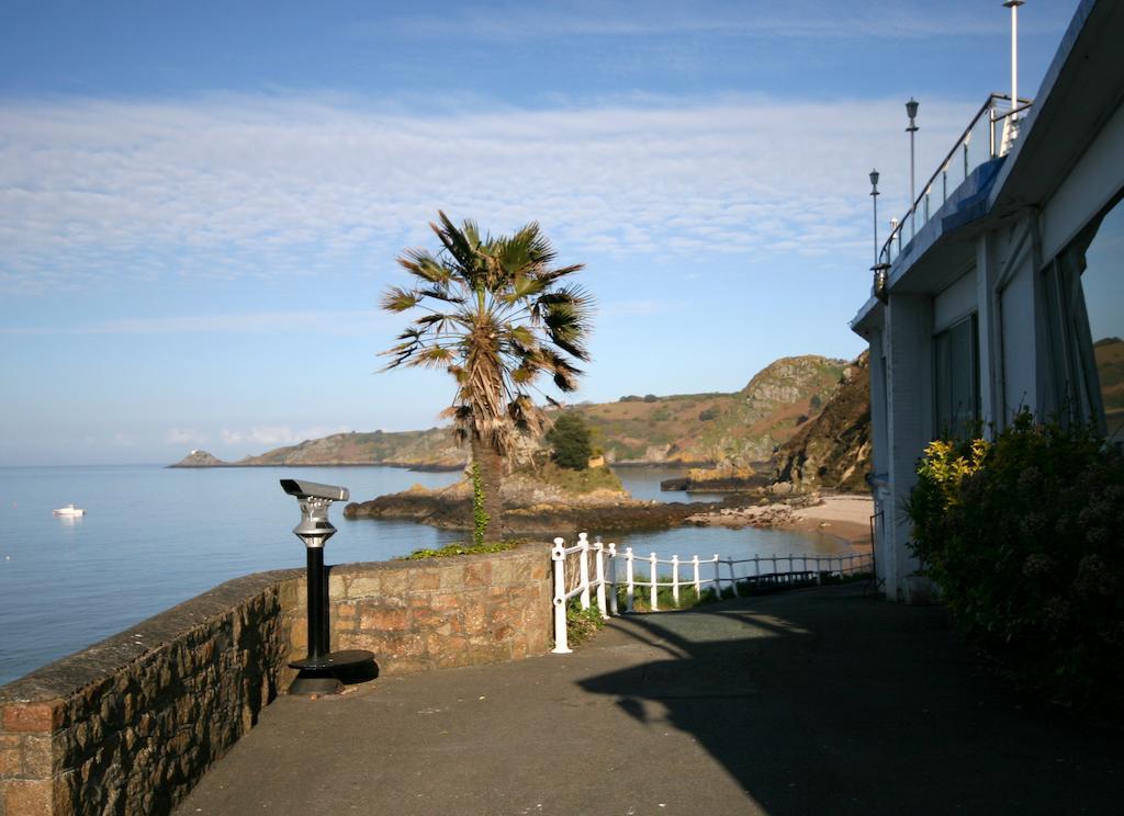 Water'S Edge Hotel Bouley Bay Eksteriør billede