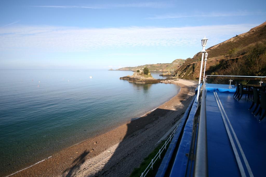 Water'S Edge Hotel Bouley Bay Eksteriør billede